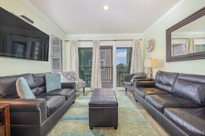 TV - Sea La Vie - Oceanfront 3BR w/ Balcony, Boardwalk & Family Fun (North Myrtle Beach)