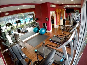 Fitness facility - Family Retreat 3 Miles To Disney & Attractions 3 Bedroom Townhouse (Kissimmee)