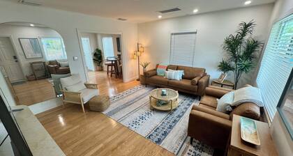 Fishing and Sandbar escape near Boynton Beach boat ramp and inlet!