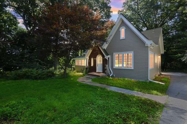 House, 3 Bedrooms | Exterior