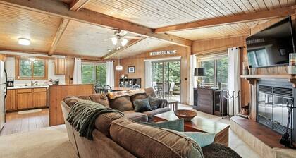 The Treehouse Lakes & Trails Cabin 3 Bedroom Cabin