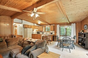小屋, 3 間臥室 | 起居區 | 智慧型電視、串流服務