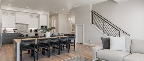 聯排別墅, 5 間臥室 | 客廳 | 智能電視