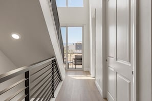Townhome, 5 Bedrooms | Interior