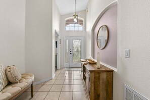 Interior - Oak Island Gem Cozy 4br Pool Home Near Disney 4 Bedroom Villa (Kissimmee)