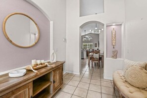 Living area - Oak Island Gem Cozy 4br Pool Home Near Disney 4 Bedroom Villa (Kissimmee)