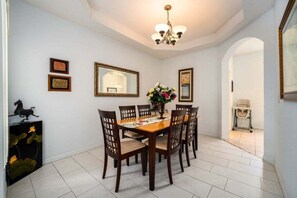 Interior - Calabay Comfort - 4br Pool & Spa Near Disney 4 Bedroom Villa (Davenport)