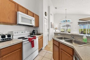 Villa, 4 chambres | Cuisine privée