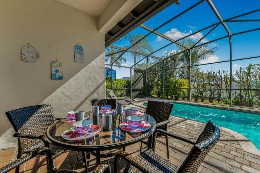 Villa, 4 Bedrooms | Outdoor dining