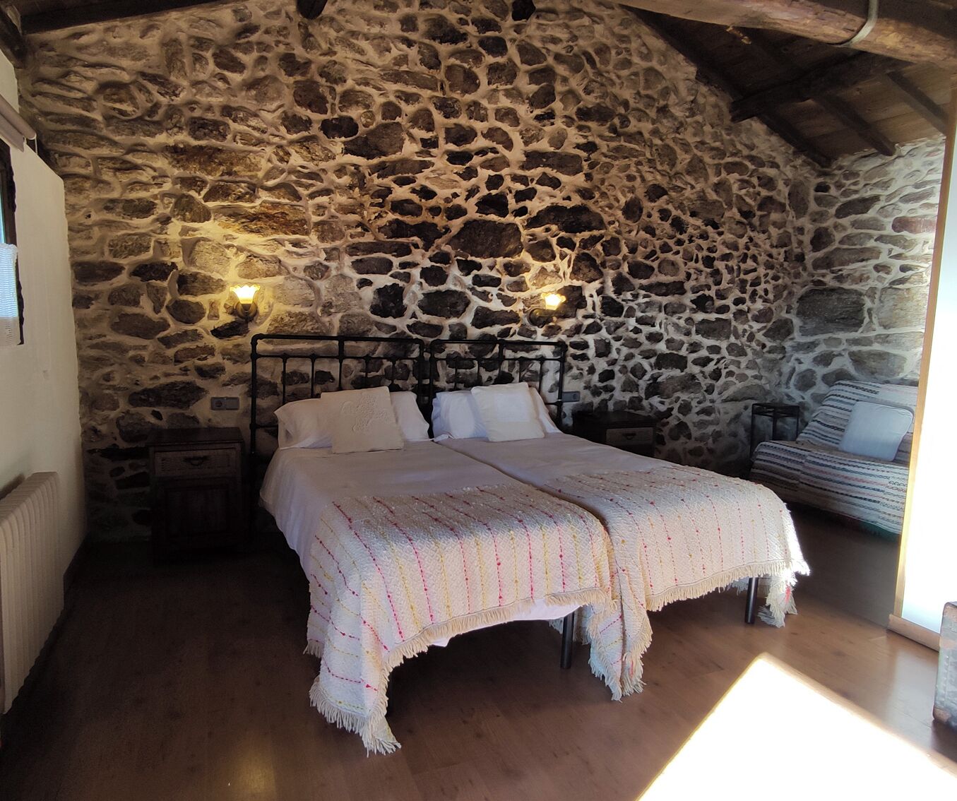 1 chambre, fer et planche à repasser, accès Internet, draps fournis