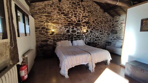 1 bedroom, iron/ironing board, Internet, bed sheets