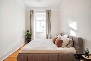 2 chambres, fer et planche à repasser, Wi-Fi, draps fournis