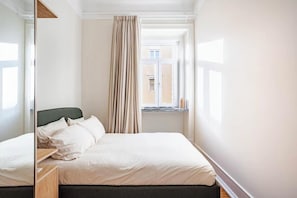 2 slaapkamers, een strijkplank/strijkijzer, wifi, beddengoed