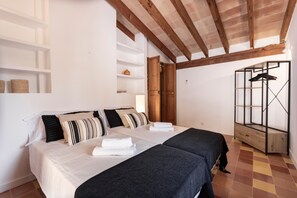 2 bedrooms, WiFi, bed sheets