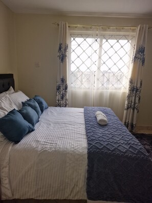 1 chambre, fer et planche à repasser, Wi-Fi, draps fournis