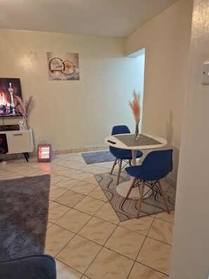 Dining - Double K Loft 1-bedroom apartment in Nairobi (Nairobi)