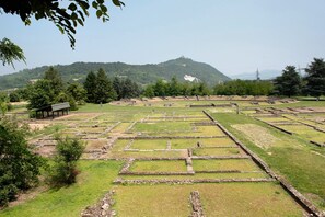 Property grounds - Apartment 'Outlet2000' with Balcony and Wi-Fi (Serravalle Scrivia)