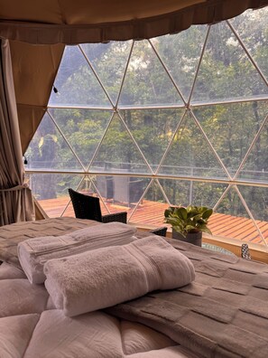 Deluxe Double Room, Mountain View | Free WiFi - Epífita Glamping Monteverde  (Cabeceras)