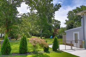 Property grounds - Come recharge and be minutes from the Delaware Bay, Cape May & Wildwood Beaches. (Lower Township)