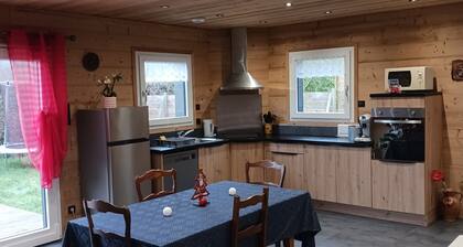 CHALET 4* CLOTURE (animaux admis) 8 MN CASCADES TENDON PROCHE GERARDMER SAUNA...