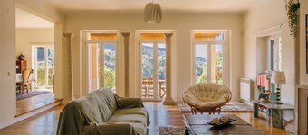 VILLA WITH PRIVATE SWIMMING POOL AND BEAUTIFUL GARDEN NEAR THE GOLF RESORT