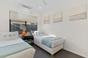 House | 4 bedrooms, Internet