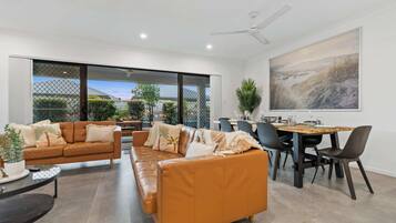 House | 4 bedrooms, Internet