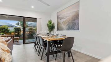 4 habitaciones y acceso a internet