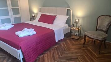 2 bedrooms, iron/ironing board, travel cot, free WiFi