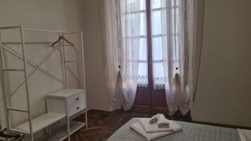 2 Schlafzimmer, Bügeleisen/Bügelbrett, Reisekinderbett, kostenloses WLAN