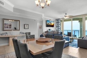 Condo, várias camas (Portofino Island Resort 1-1802) | Opções para refeição