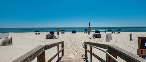 Condo, Plusieurs lits (Portofino Island Resort 1-1802) | Plage