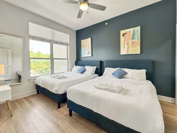 2 bedrooms, iron/ironing board, WiFi, bed sheets