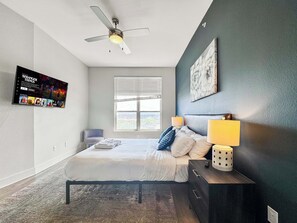 2 bedrooms, iron/ironing board, WiFi, bed sheets