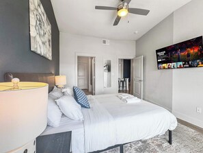 2 habitaciones, tabla de planchar con plancha, wifi y ropa de cama