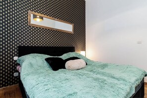 4 bedrooms, iron/ironing board, travel crib, WiFi
