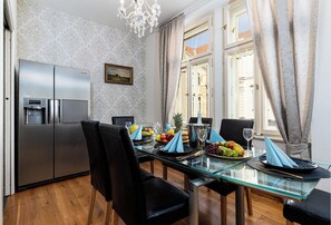 Dining - Brilliant Beast Suite (Prague 1)