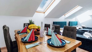Dining - Elephant Signature Penthouse (Prague 2)