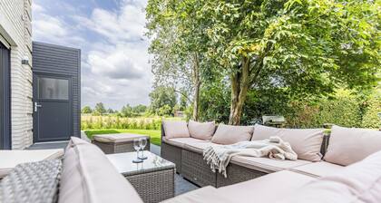 Ferienhaus 'Das Strandhaus 2' mit gemeinsamer Terrasse und WLAN