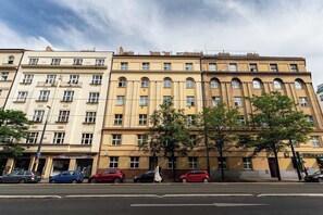 Exterior - Lion Deluxe Suite Sum (Praha 2)