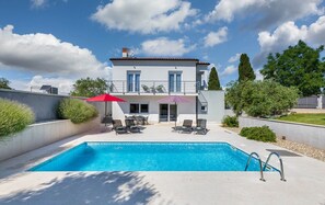 Pool - Villa Taste with heated pool, barbecue, pet friendly (Fažana)