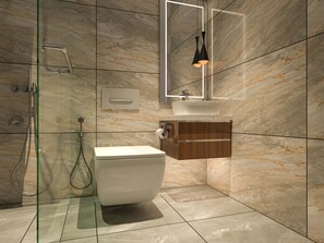 Suite familiar | Baño | Regadera, toallas, jabón, shampoo