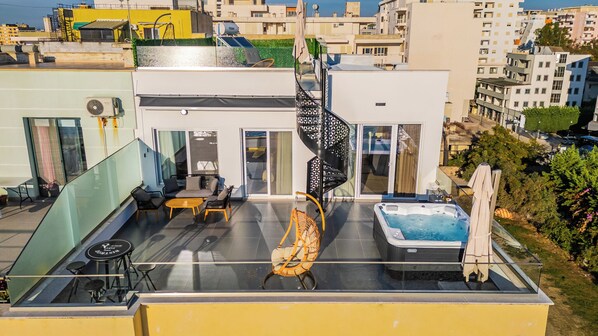 Bathroom - SEA LA VIE SUITES (Golem)