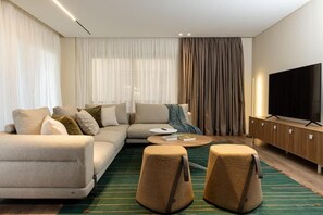 Apartment, Pool View | Living area