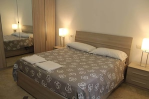 Unclassified image, 5 of 23, button