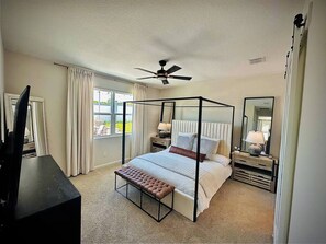 4 chambres, bureau, accès au Wi-Fi (inclus), literie fournie