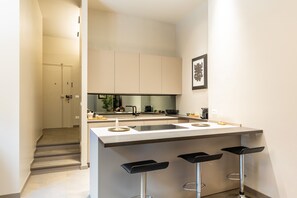 Fridge, microwave, oven, dishwasher