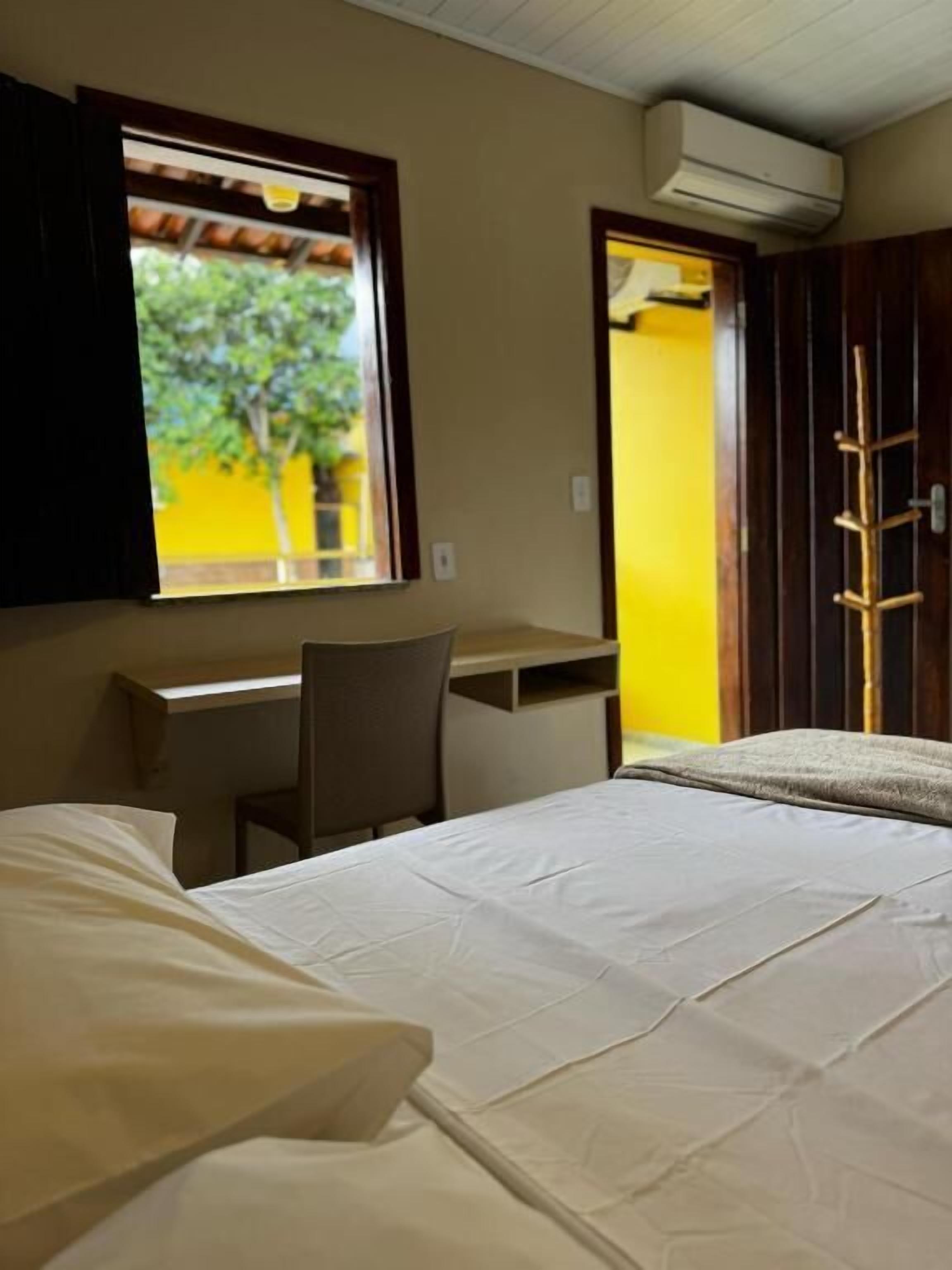 Dobbeltrom for 1 person – basic | Skrivebord, skrivebord for bærbar PC og wi-fi (inkludert)