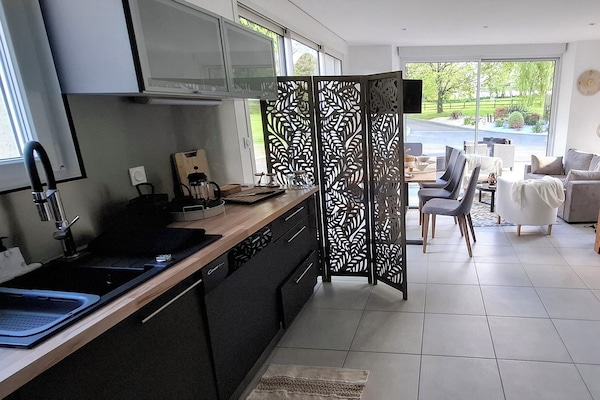 Casa Confort, vista al jardín | Cocina privada