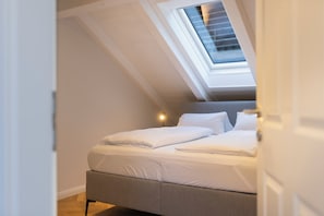 Appartement Deluxe, 1 très grand lit et 1 canapé-lit, vue montagne, côté montagne